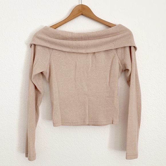 Knit Cross Over Top - Picture 7 of 9